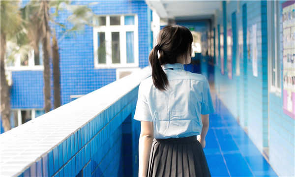 宜黄如何找到一个可以帮助我生孩子的女人？